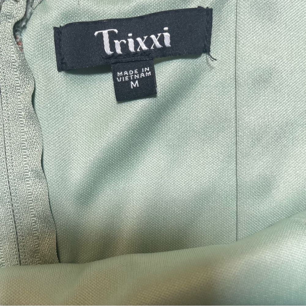 Trixxi Women’s Dress Size M Sage Green Floral Puff Sleeve - Picture 11 of 17